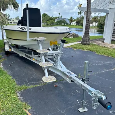 2004 Hydra-Sports Bay Bolt 2000