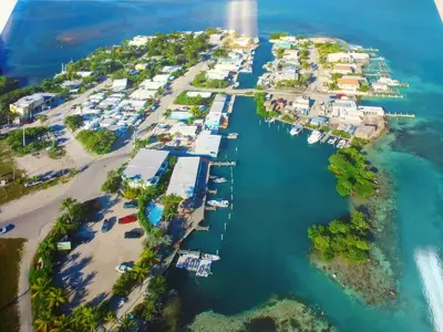 Bay View Inn & Marina