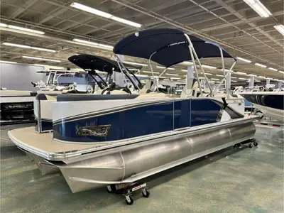 2026 Avalon 2385 LSZ Quad Lounger