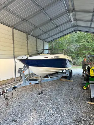 Yamaha 2010 SX210 Jet Boat with Trailer