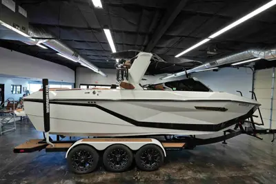 2025 Nautique G23