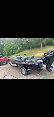2015 Bass tracker tow team 175 Repo team 175