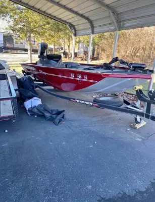 2021 Bass Tracker Pro 170