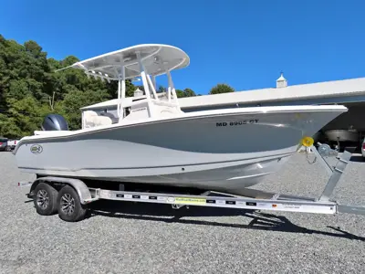 2023 Sea Hunt Ultra 219