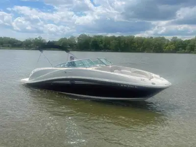 2009 Sea Ray 260 sundeck