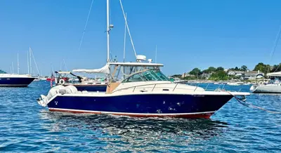 2001 Pursuit 3070 Offshore