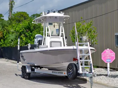 2027 Sea Born FX25 XE | Suzuki 350 Power with Premium XE Package |