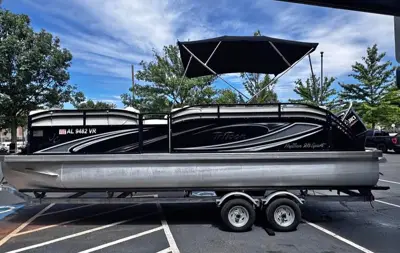 2019 JC TRITOON / 150 SUZUKI / NEPTOON / 143 HOURS/