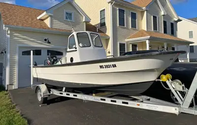 1998 Maritime Skiff Defiant 2090