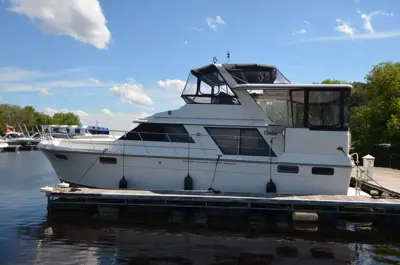 1987 Carver 4207 MY