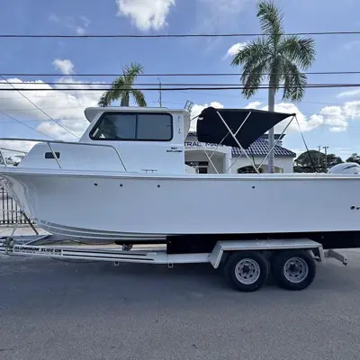 2027 PARKER 257 EXPLORER