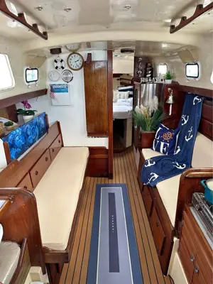 Sailboat Classic Eastwood HO 1978 31 Ft.
