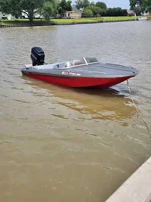 1980 Venture for sale