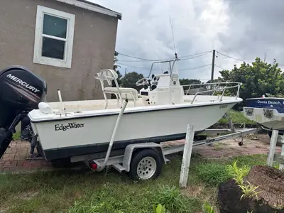2005 18.5ft Edgewater boat/ Torsion axel trailer