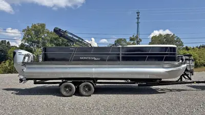 2027 Montego Bay 24' 200hp Tri-toon (ST8524 SB DLX)