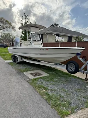 24ft Triton Bay Boat