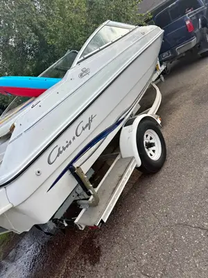 1997 Chriscraft Concept 18