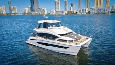 2025 Aquila 54 Yacht