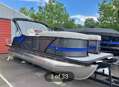 2023 Sylvan mirage x3 clz tritoon