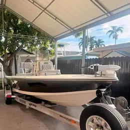 2014 Hewes Redfisher 18
