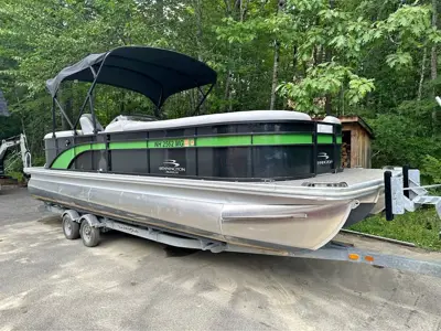 2020 Bennington Pontoon