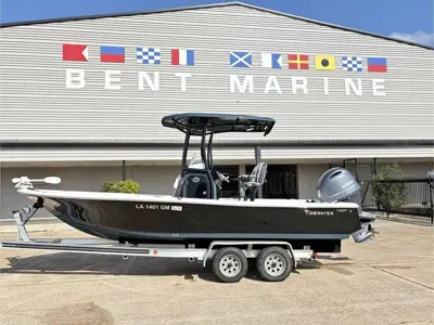 2021 Tidewater 2210 CAROLINA BAY