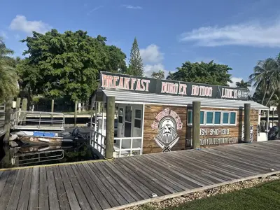 1989 Landau 38 Fiberglass Food Boat