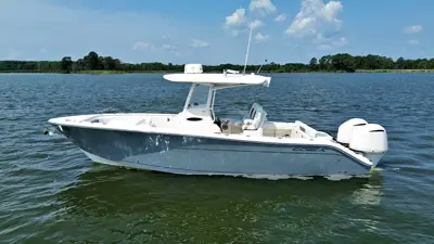 2021 Cobia 280 cc