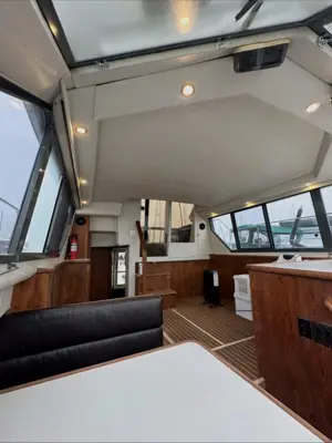 1994 Carver 390 Aft Cabin Motor Yacht