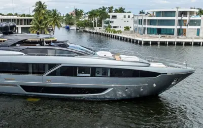 RIVA 110