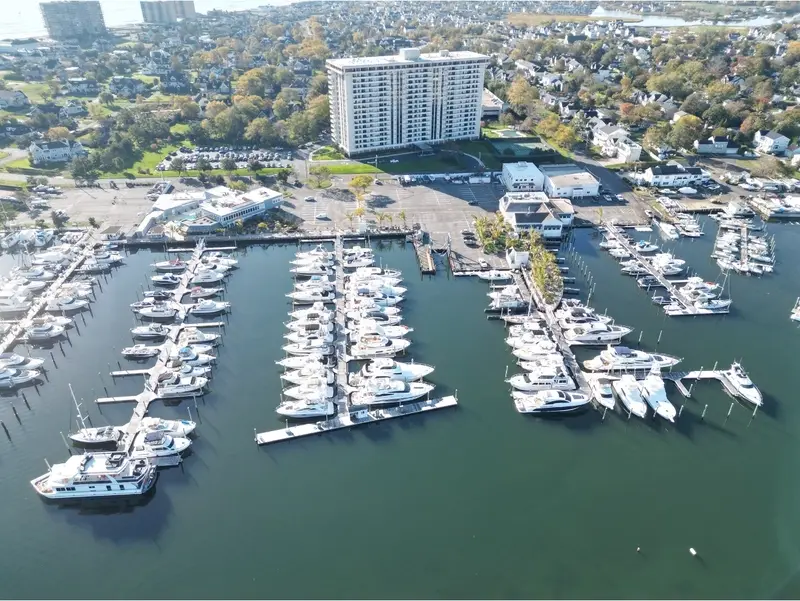 Channel Club Marina