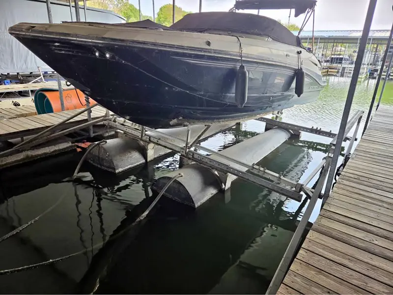 βοΈπ₯οΈπLake Ray Hubbard Boat Lift And Slip available on covered CC dock at Chandlers Landingππ₯οΈβοΈ