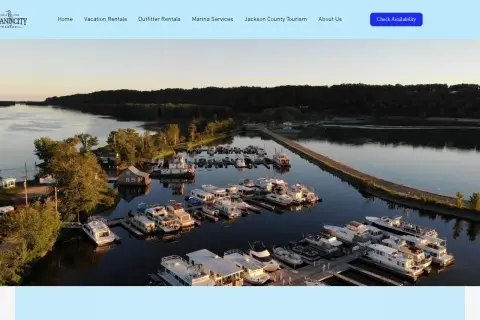 Island City Harbor