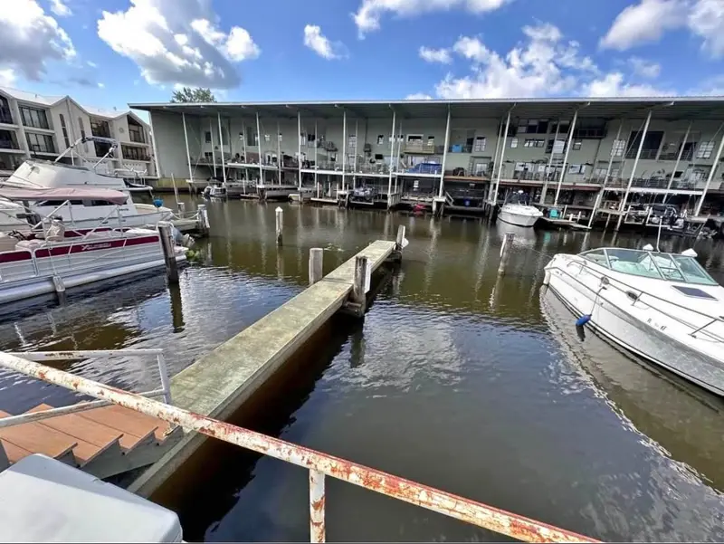 BOAT SLIP RENTALβ TCHEFUNCTE HARBOUR TOWNHOMES π