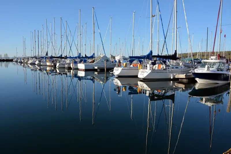 Pike's Bay Marina