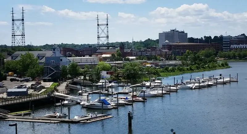 Oyster Bend Yacht Club & Marina