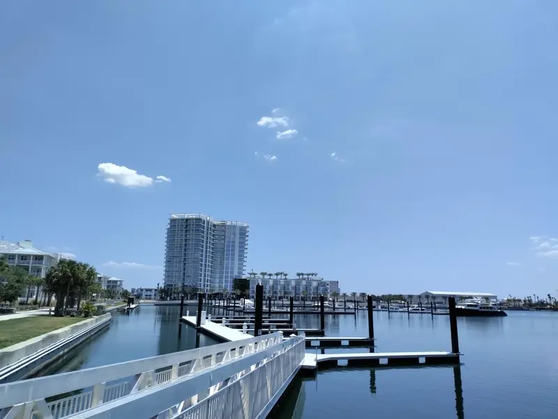 Marina Pointe Docks