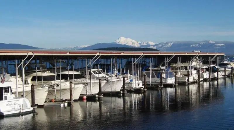 38' covered marina slip Anacortes Marina