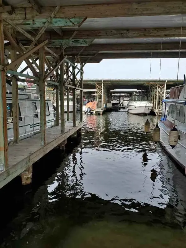 Boat slip moorage (covered)