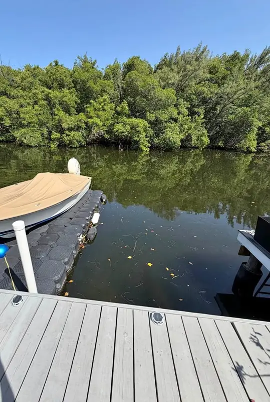 Boat slip