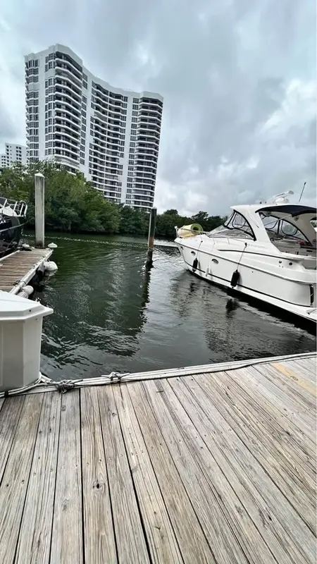 Dock Slip for Boat up to 50” Feet
