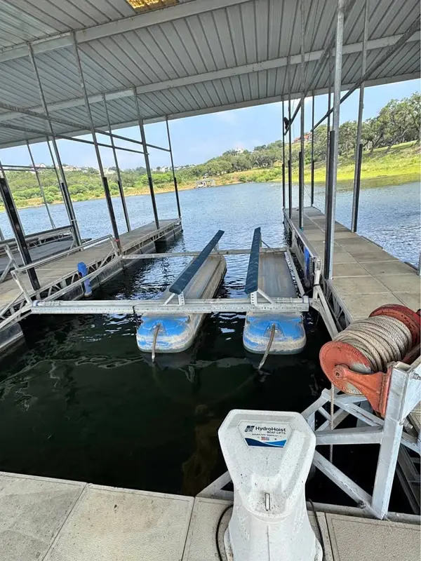 BOAT SLIP ON LAKE TRAVIS
