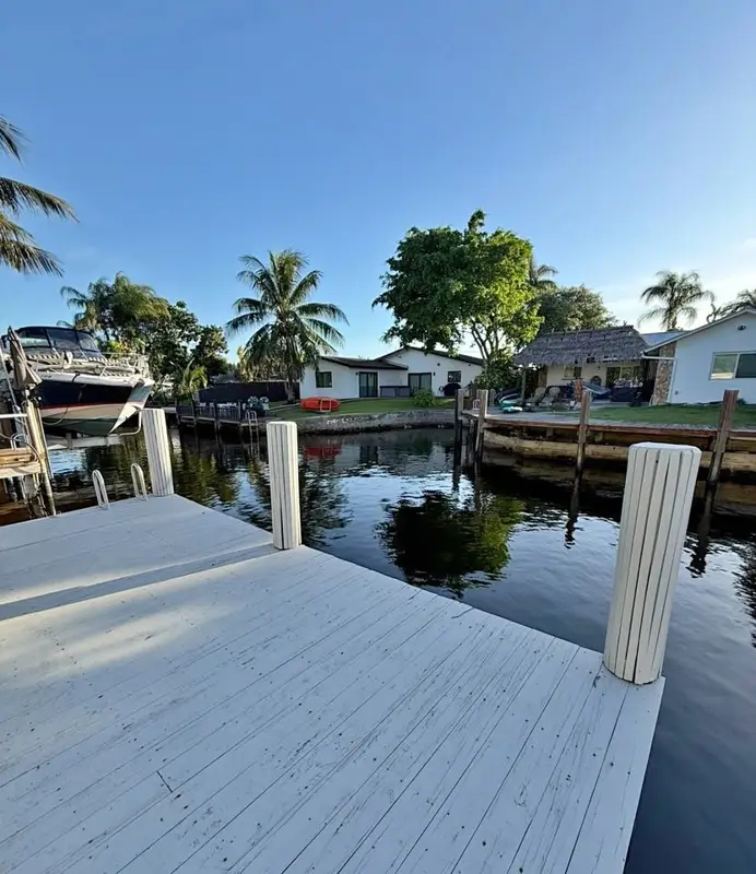 50' Boat Slip for Rent – Fort Lauderdale / Dania Cutoff Canal / I-95 – Water & Electric Included!