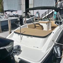 2023 Sea Ray spx 230