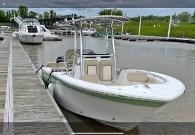 2017 Sea Fox Commander 226