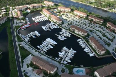 Boat Dock For Rent in Jupiter, Florida at Bluffs