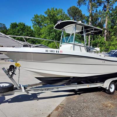 2000 Robalo 2220