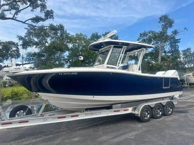 2025 Robalo R270