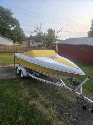 1992 Rinker Captiva 21ft