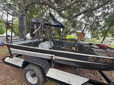 2025 Race boat/hunting Airboat Ricochet